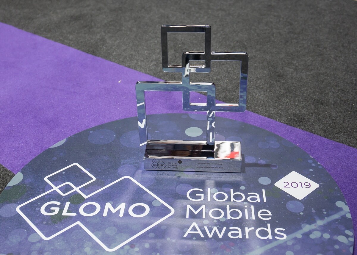 GLOMO-Awards_Galaxy-WatchBest-Wearable-Mobile-Technology (1)