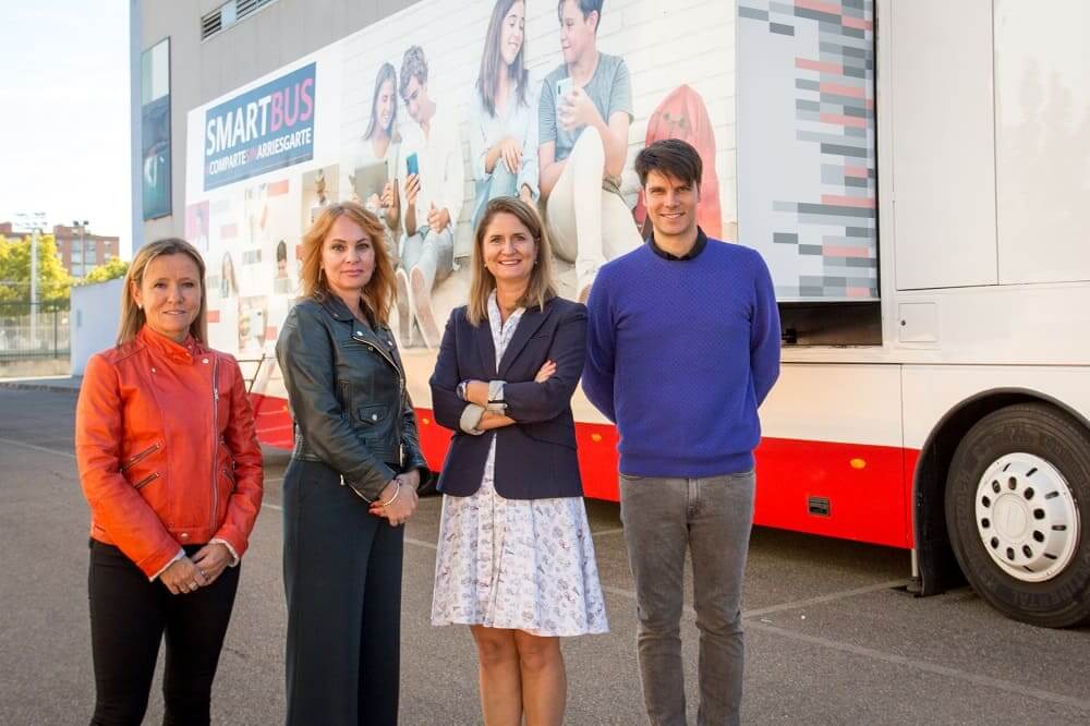 NP: El Smartbus de Huawei España recorre las escuelas del país para fomentar la educación y responsabilidad digital