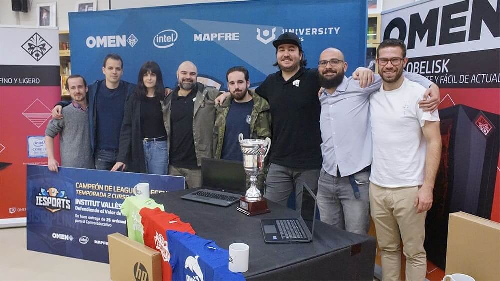 NP: La Liga IESports entrega los premios a los ganadores de League of Legends (LoL) y Clash Royale (CR) en la pasada temporada; el Institut Vallès de Sabadell y el IES María de Molina de Madrid