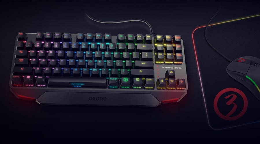Ozone presenta Alpha Strike, un teclado ultracompacto RGB