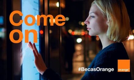 Orange lanza el plan de becas Come on para fomentar el acceso de la mujer a profesiones técnicas