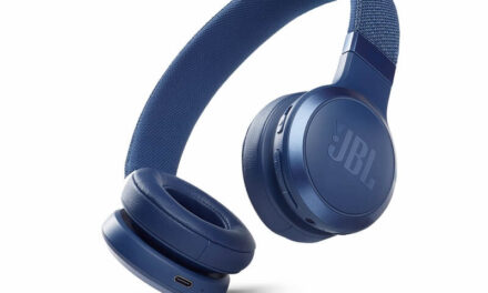 JBL amplía su gama LIVE con tres nuevos auriculares diseñados para mejorar las experiencias del día a día