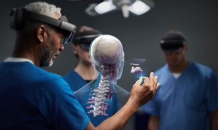 La realidad mixta de HoloLens 2 abre la puerta a la cirugía en remoto a nivel mundial