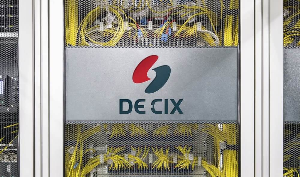 DE-CIX Interconnection Plattform_Patchpanel1_ (1) (1) (1)