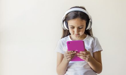 Qué hacer con tus hijos durante los tres meses de vacaciones escolares: seis consejos tecnológicos de SPC