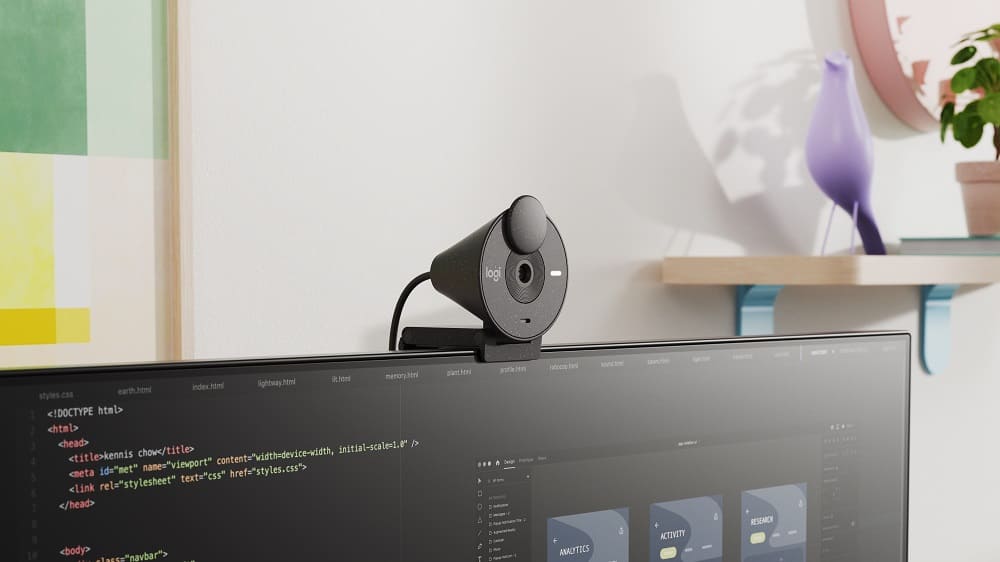 Logitech lanza su nueva webcam Brio 300