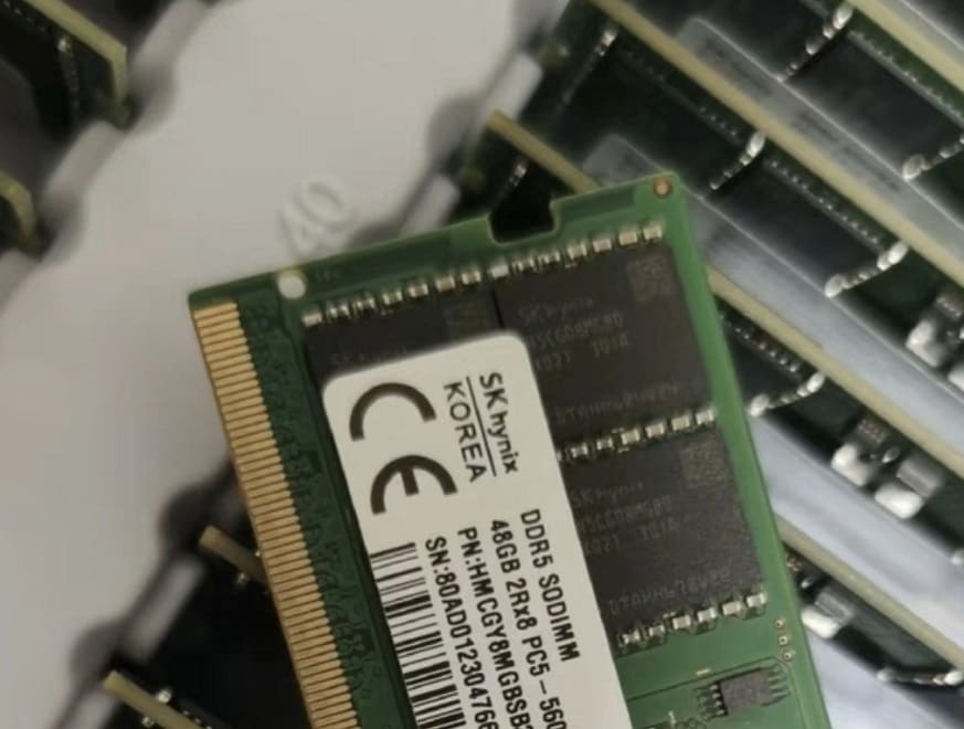 Los módulos SO-DIMM de 48 GB de memoria RAM DDR5-5600 para portátiles empiezan a comercializarse en China por unos 165 dólares el módulo