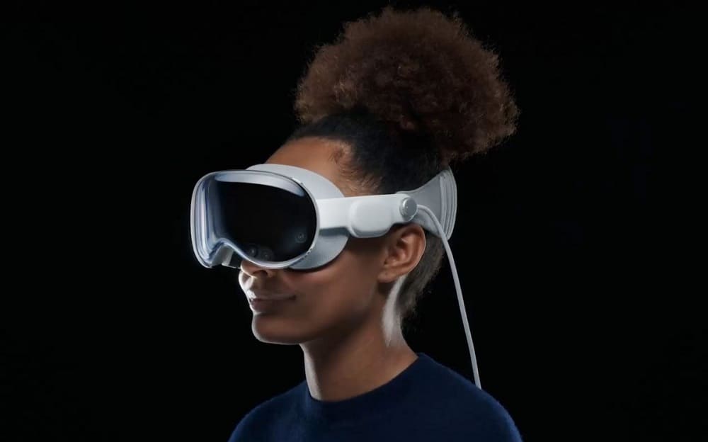 Apple planea lanzar una versión más económica de sus gafas de realidad mixta Vision Pro