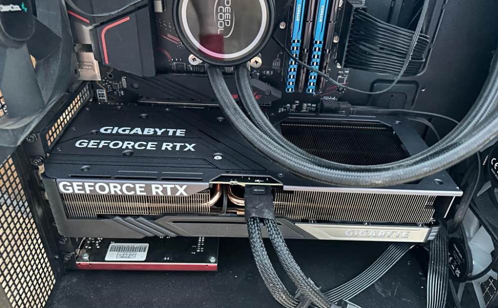 Análisis Gigabyte GeForce RTX 4070 Gaming OC 12G