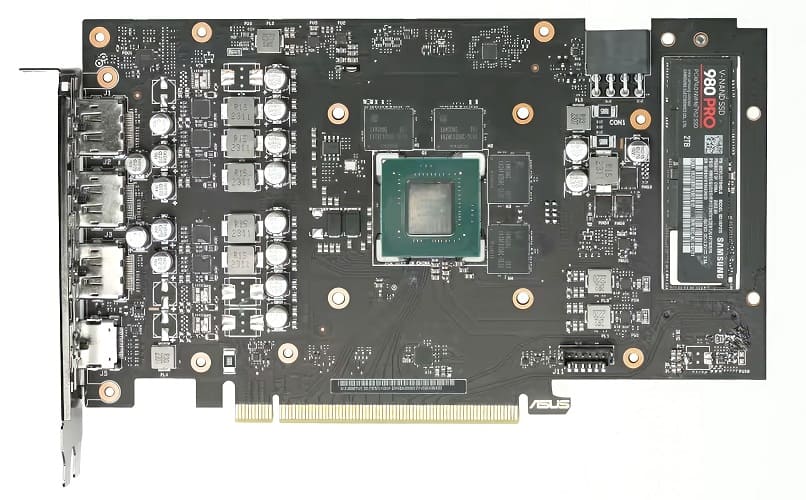 ASUS muestra una tarjeta gráfica RTX 4060 Ti con ranura SSD M.2