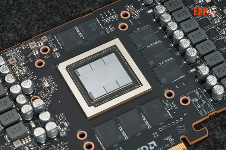 La AMD Radeon RX 7900 GRE se lanza oficialmente con 5120 núcleos, 16GB de memoria y 260W de TBP, su precio es de 649 dólares