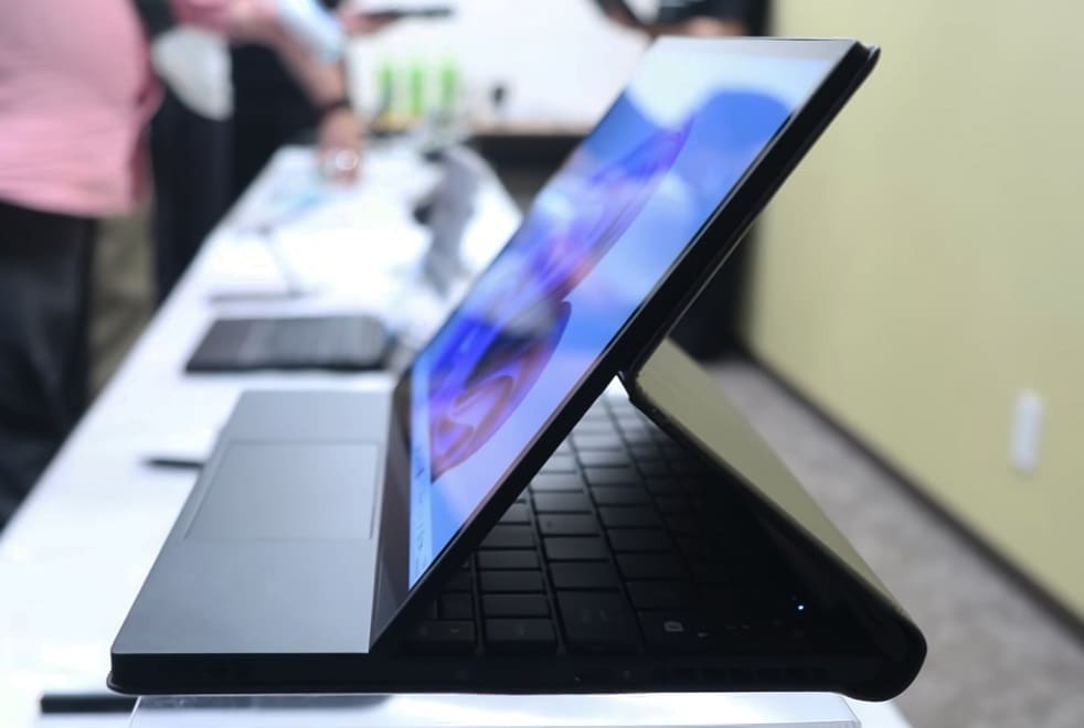 OneMix 5: One-netbook presenta su nuevo portátil compacto con aires de Surface Laptop Studio