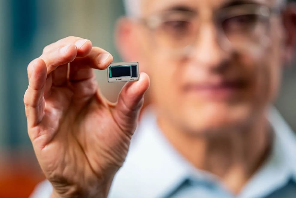 Intel apostará por los sustratos de vidrio para mejorar el rendimiento de sus procesadores