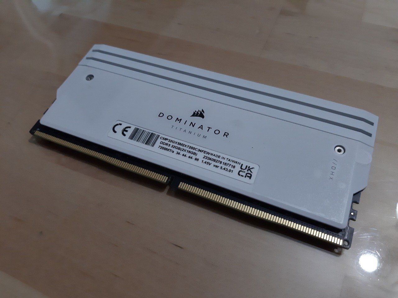 Análisis Corsair Dominator Titanium - Un kit RAM DDR5 premium lleno de elegancia y rendimiento