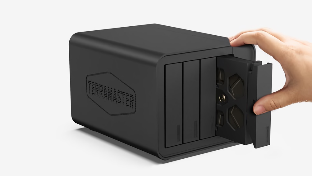 TerraMaster lanza el NAS F4-212 de 4 bahías para hogares multimedia y copias de seguridad de alta velocidad