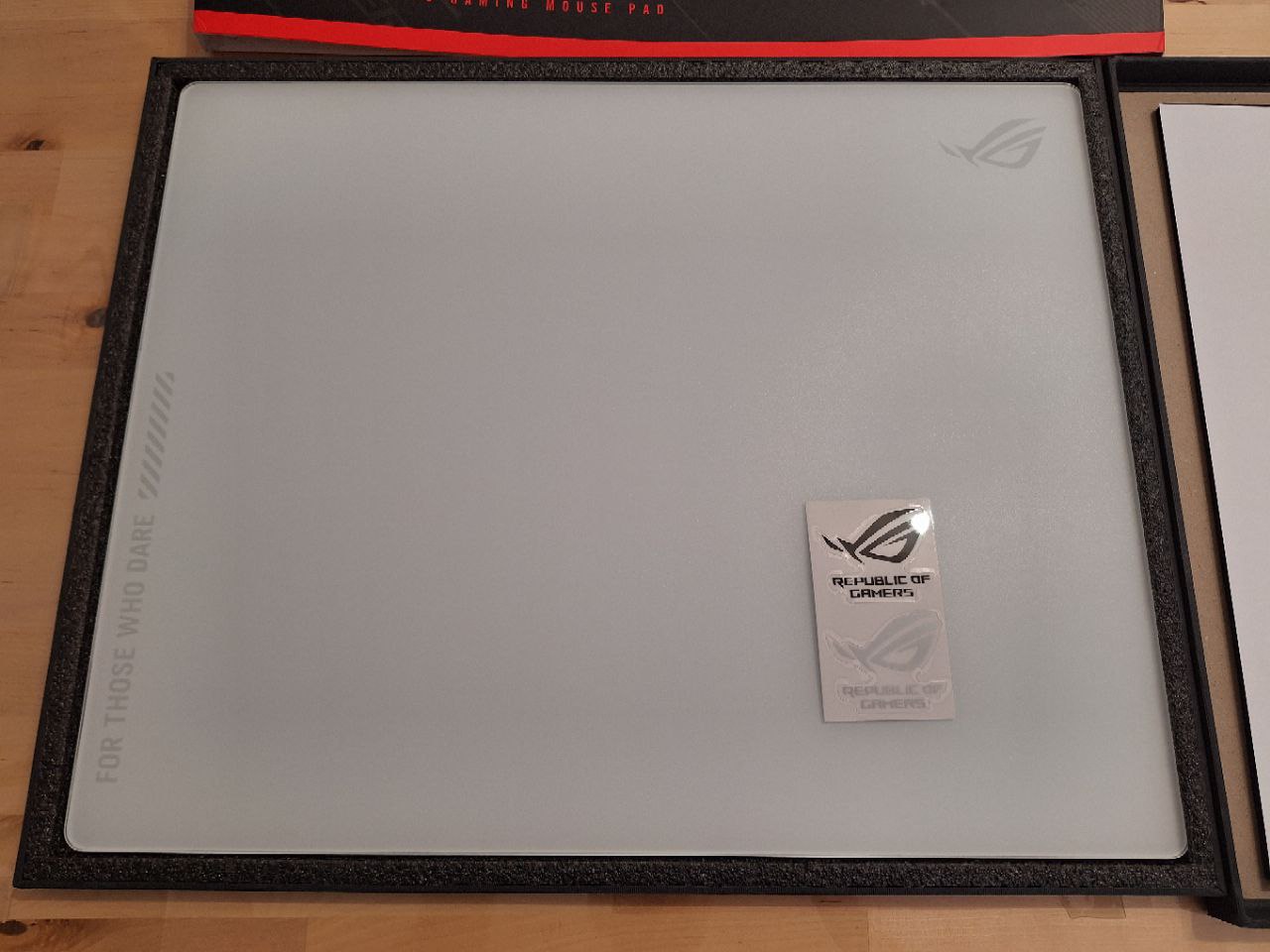 Análisis Asus ROG Moonstone Ace L - Más cristal templado