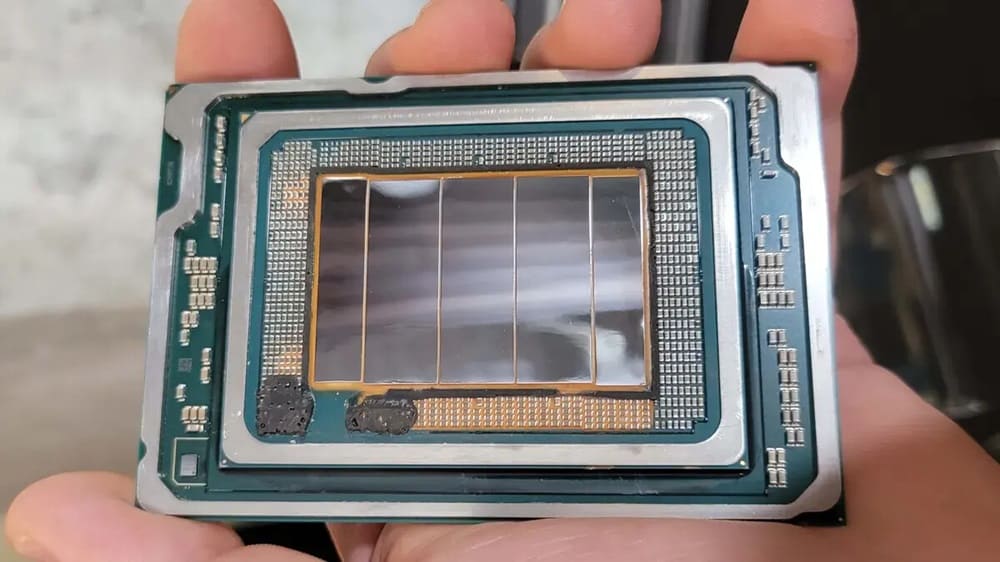 Intel Clearwater Forest avistado, primer producto de gran volumen de nodos 18A