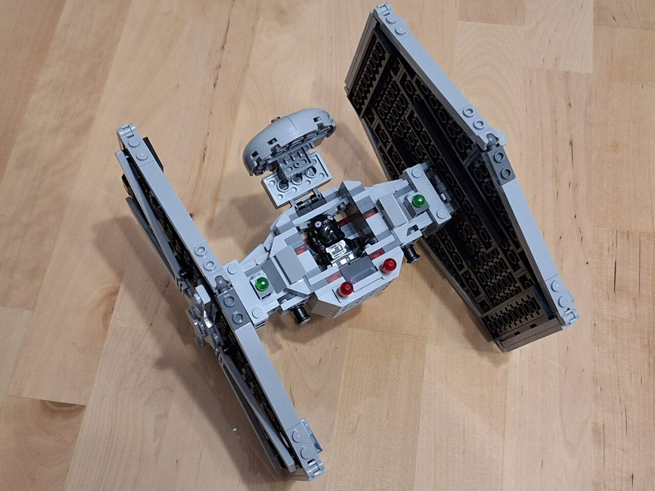 Análisis LEGO Star Wars TIE Fighter y X-Wing Fusionados