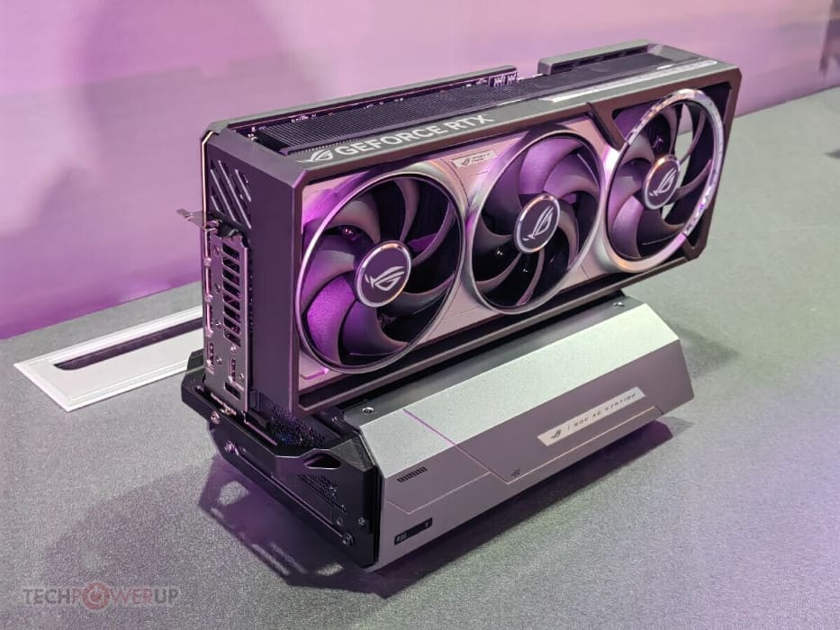 ASUS presenta gráficas RTX 50 BTF, RTX 5080 Noctua y nueva XG Station en Computex 2025 ASUS presenta gráficas RTX 50 BTF, RTX 5080 Noctua y nueva XG Station en Computex 2025