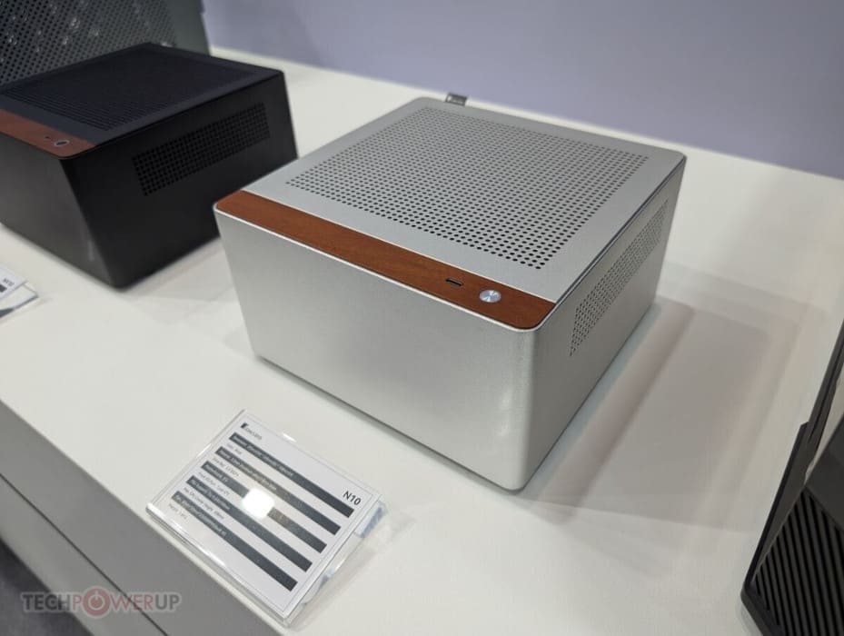 Jonsbo arrasa en Computex 2025 con nuevas cajas ITX, microATX y torres con detalles en madera
