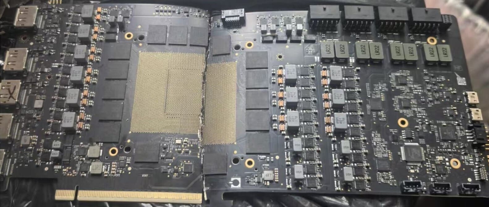 Filtrado un prototipo extremo de la RTX 5090 con cuatro conectores de 16 pines y soporte de hasta 2.400W Filtrado un prototipo extremo de la RTX 5090 con cuatro conectores de 16 pines y soporte de hasta 2.400W