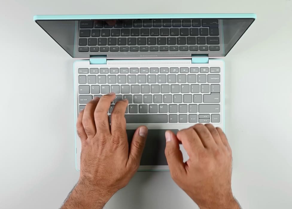 Framework Laptop 12: portátil con diseño modular y fácil reparación, ideal para estudiantes
