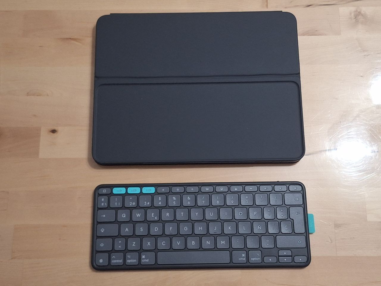 Análisis del Logitech Flip Folio: la funda con teclado magnético que transforma tu iPad en una oficina portátil