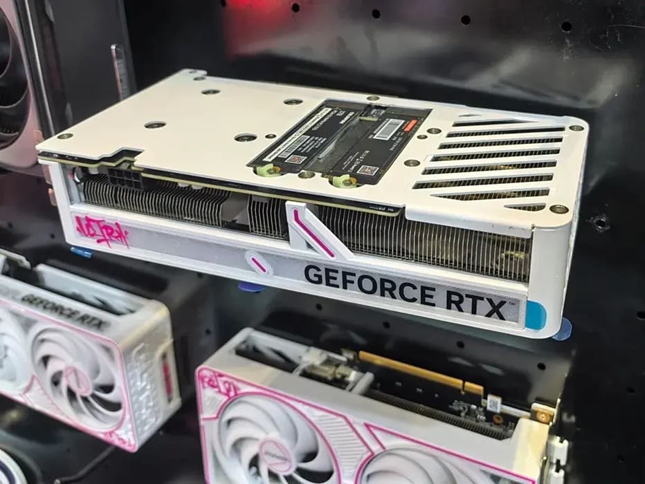 Colorful presenta su GPU iGame Ultra Duo blanca con doble ranura M.2 para SSD