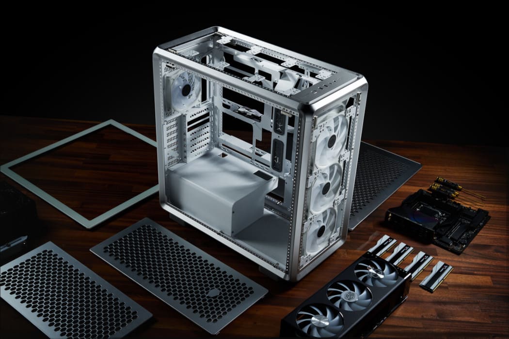 Cooler Master lanza en Europa la MasterFrame 600: chasis modular abierto para creadores y entusiastas extremos