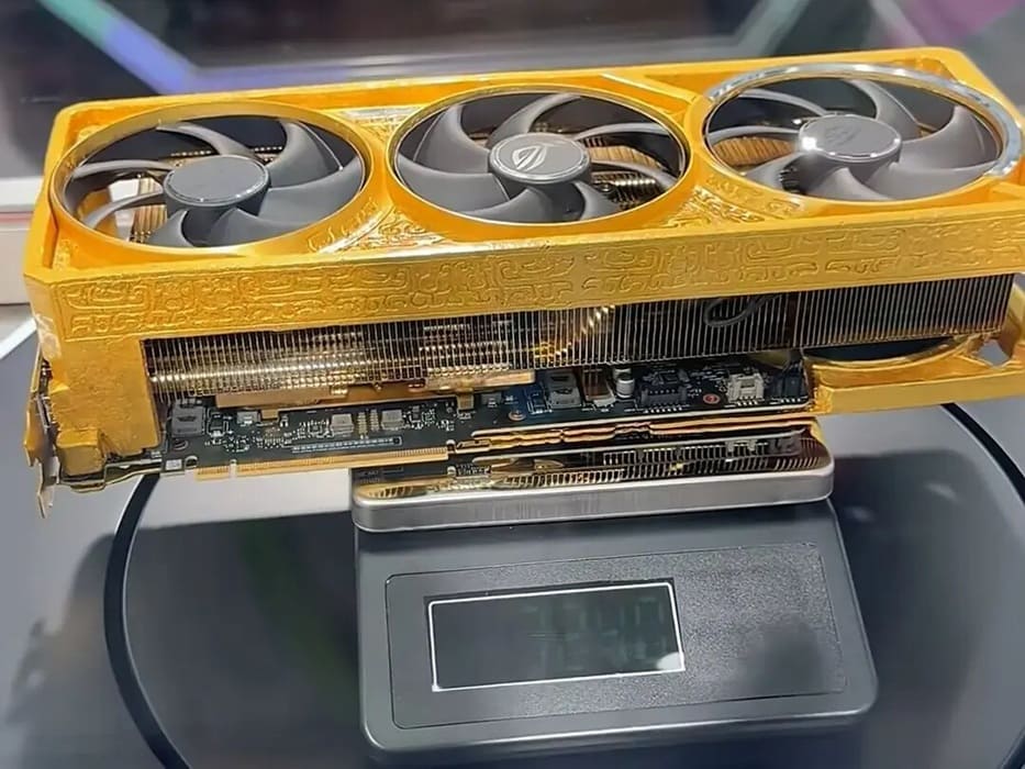 ASUS presenta la ROG Astral RTX 5090 Real Gold Edition: una GPU bañada en 5 kg de oro de 24 quilates