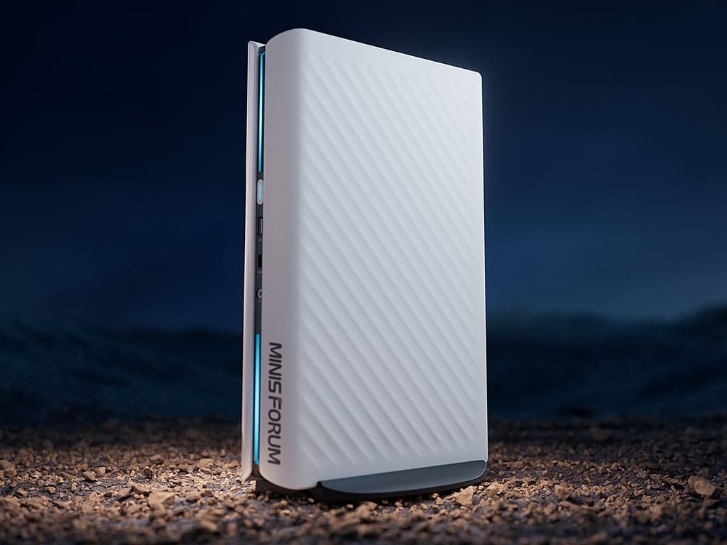 Minisforum presenta el G1 Pro con Ryzen 9 8945HX y GPU NVIDIA RTX 50