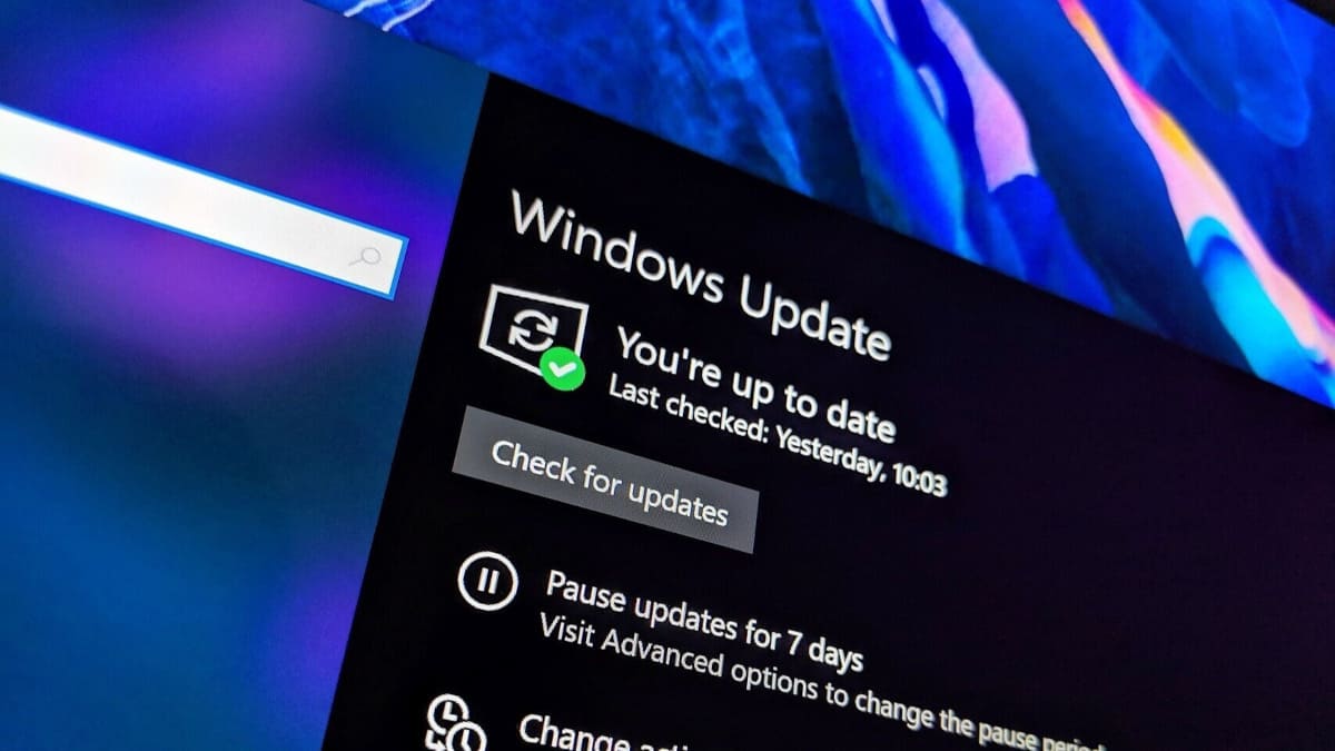 El parche KB5063878 de Microsoft rompe apps en cuentas sin privilegios