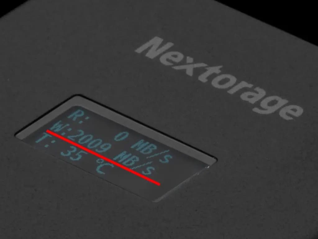 Nextorage Mieru SSD: unidad externa con pantalla integrada y carga de hasta 100W