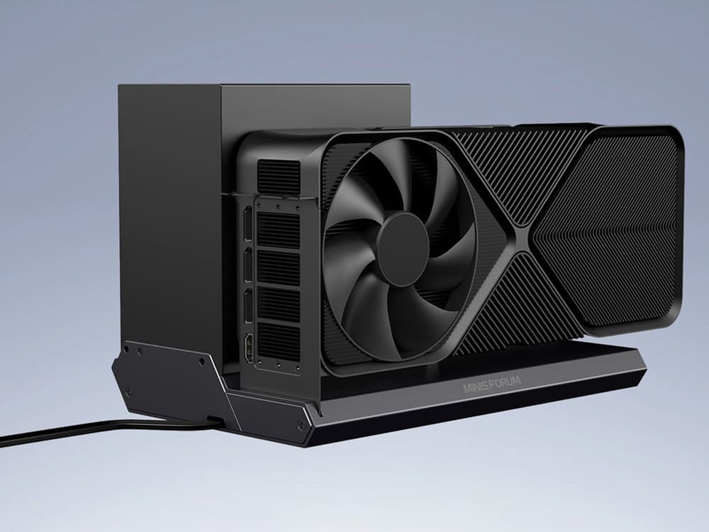 Minisforum presenta el DEG2: nueva base eGPU con Thunderbolt 5 y ranura PCIe completa