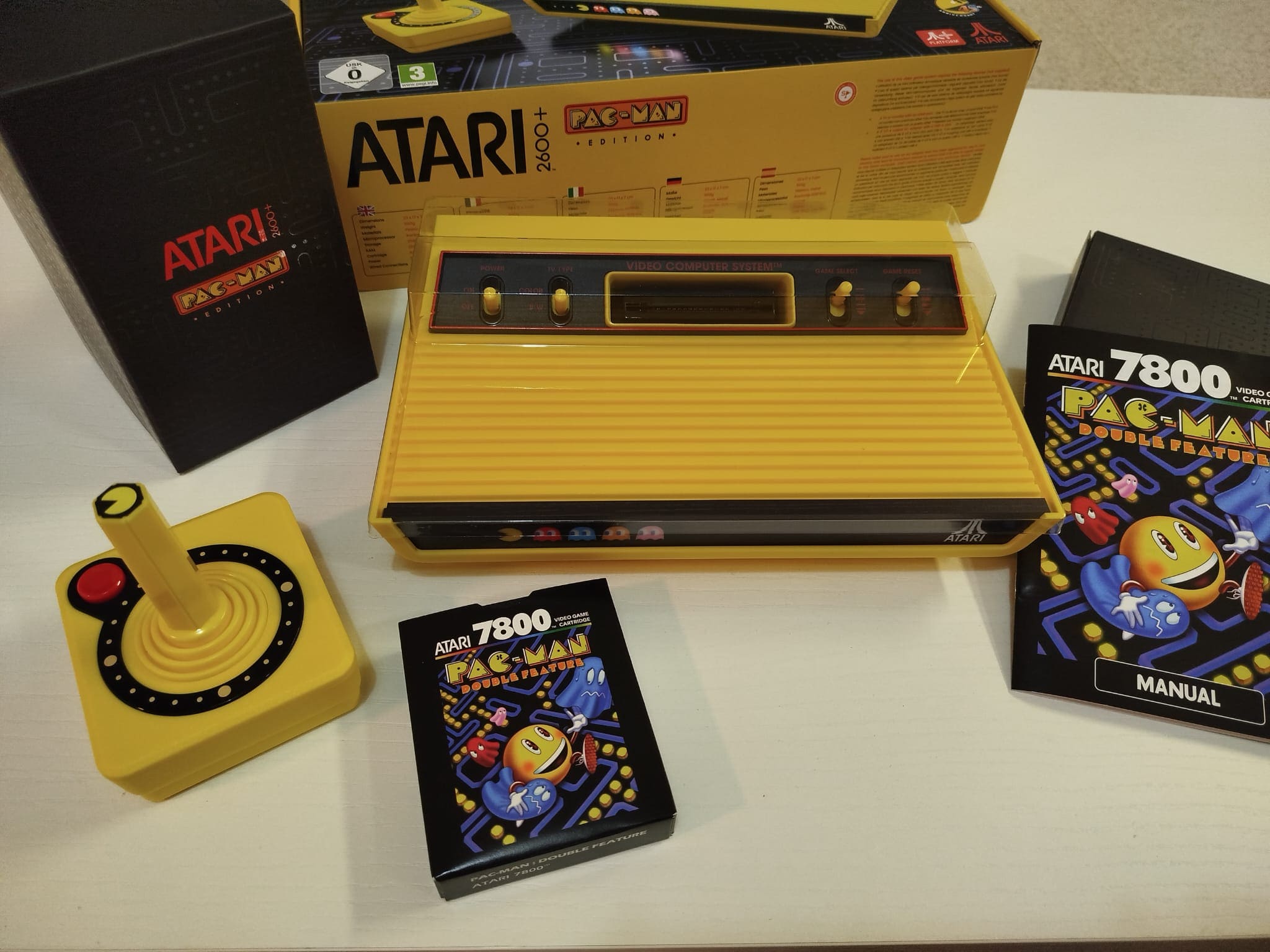 Analizamos la Atari 2600+ PAC-MAN Edition: 45 años del icono de los videojuegos