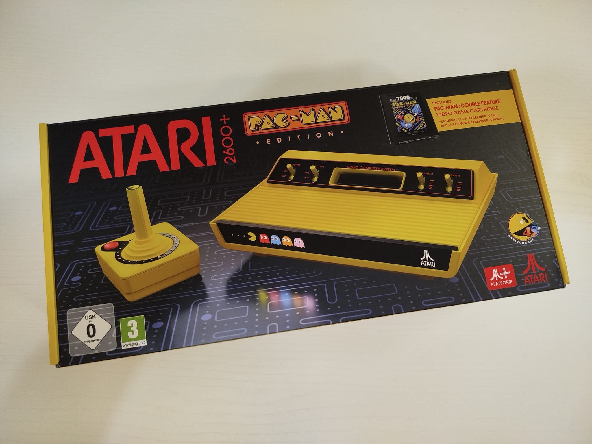 Analizamos la Atari 2600+ PAC-MAN Edition: 45 años del icono de los videojuegos