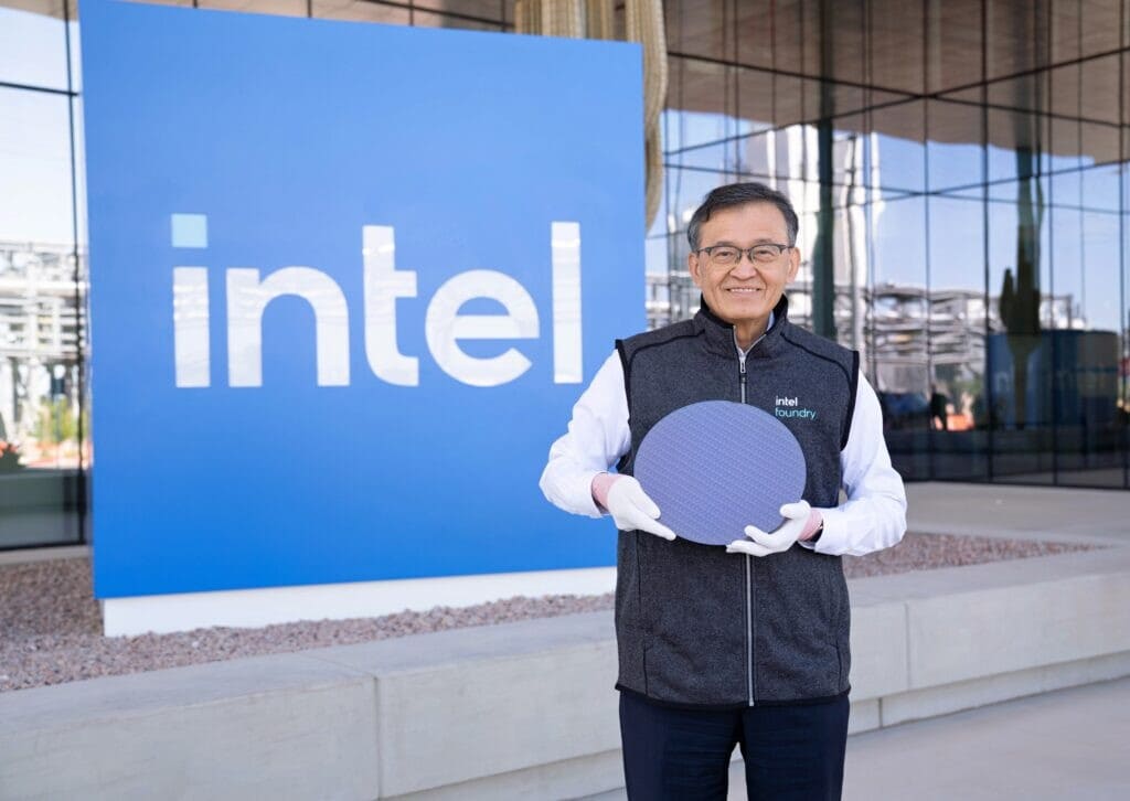Intel revela los detalles de Panther Lake y Clearwater Forest, sus primeros chips fabricados con proceso Intel 18A