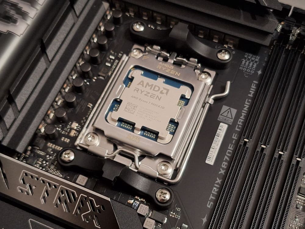 El Ryzen 9 9950X3D2 llegaría en el primer trimestre de 2026 junto al Ryzen 7 9850X3D
