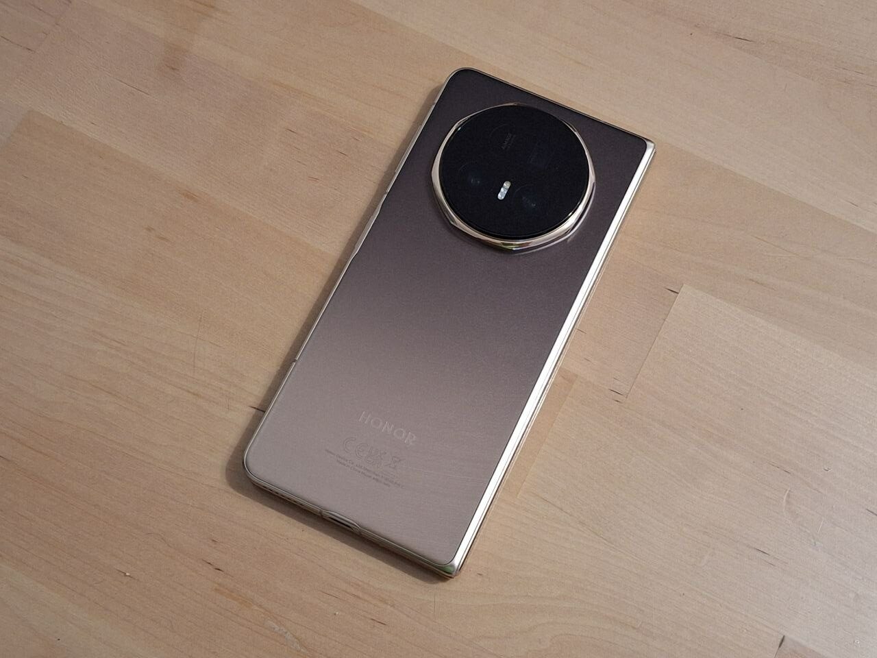 Análisis HONOR Magic V5: el plegable que quiere redefinir la categoría