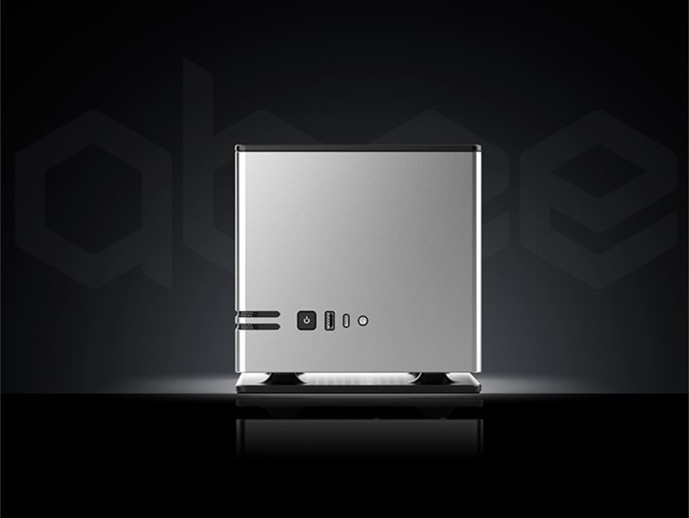 Abee AI Station: mini-PC con Ryzen AI+ Max 395 y refrigeración líquida integrada