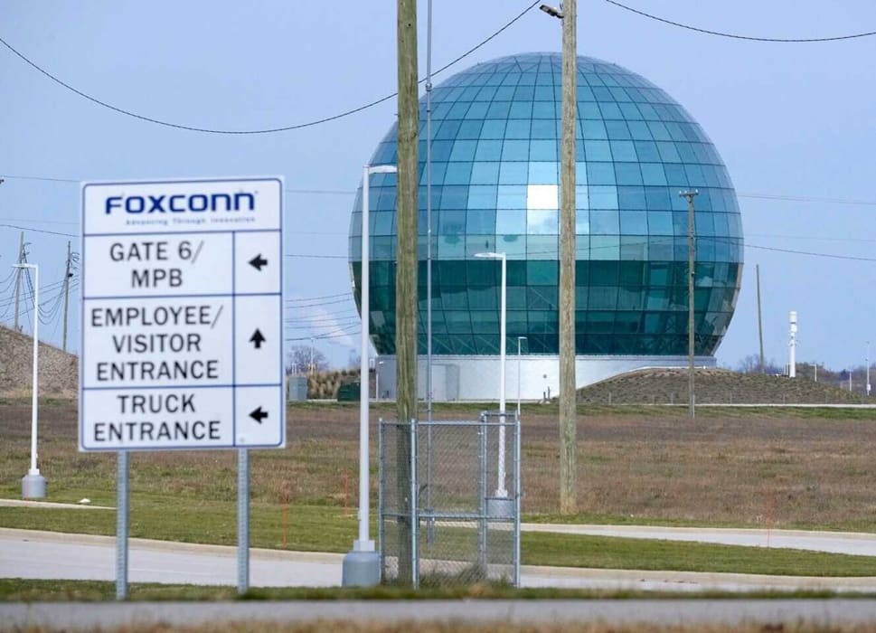 Foxconn invertirá 569 millones en su planta de Wisconsin para reforzar el suministro de servidores de IA