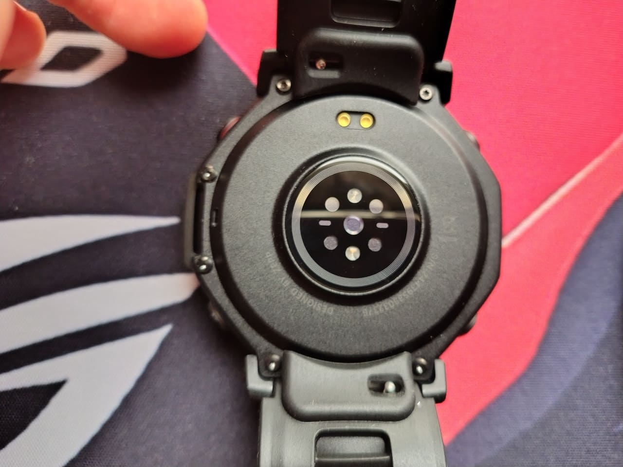 Análisis Amazfit T-Rex 3 Pro — Titanio y resistencia sin arruinarte