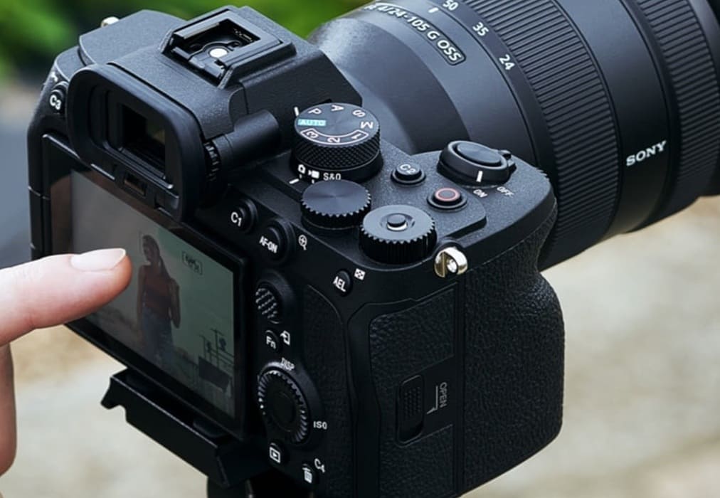 Sony A7 V: nuevos detalles apuntan a mejoras internas, pero sin grandes novedades en vídeo