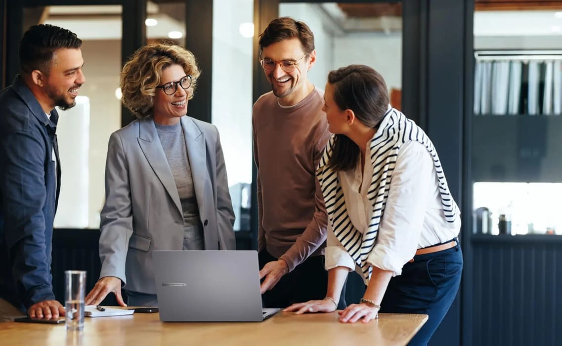 ASUS presenta los ExpertBook PM3, sus primeros portátiles Copilot+ con Ryzen AI y hasta 64 GB de DDR5