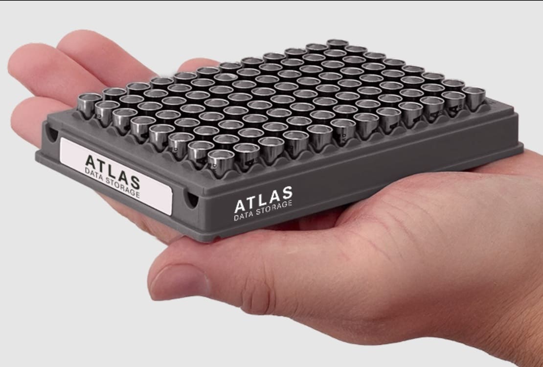 Atlas-Data-Storage-EMP-resistant-Atlas-Eon-100-DNA portada