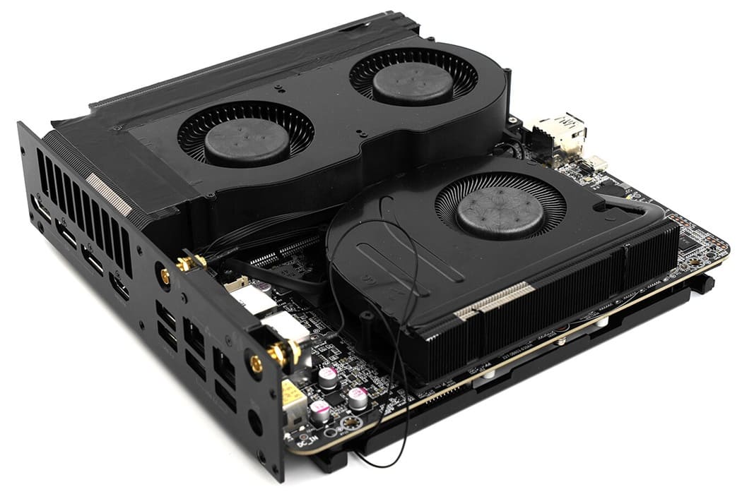 Zotac ZBOX MAGNUS EN275060TC integra una RTX 5060 Ti de escritorio en solo 2,65 litros