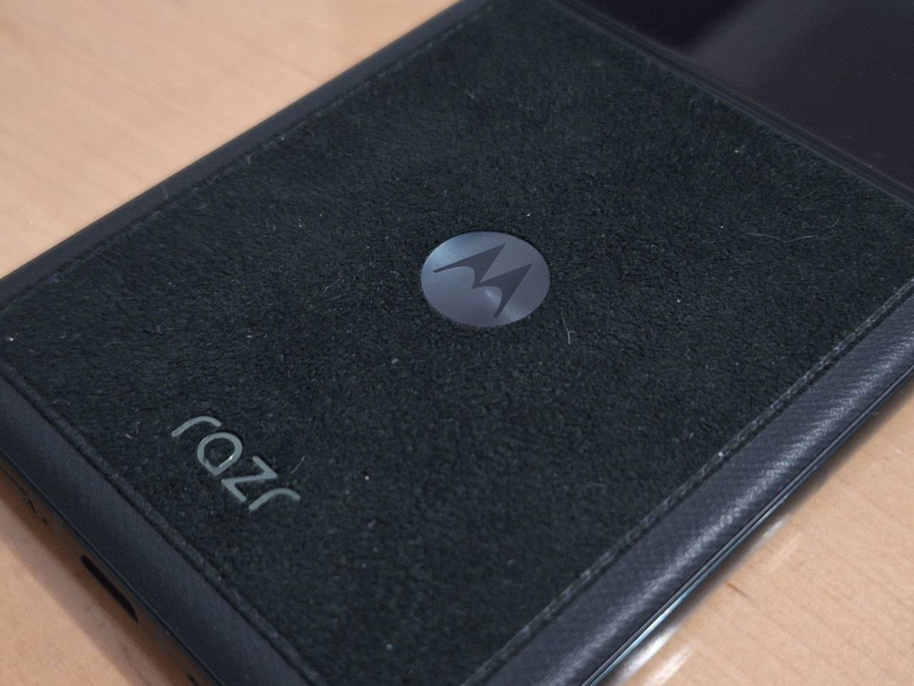 Análisis Motorola Razr 60: el plegable que redefine la gama media premium en 2025