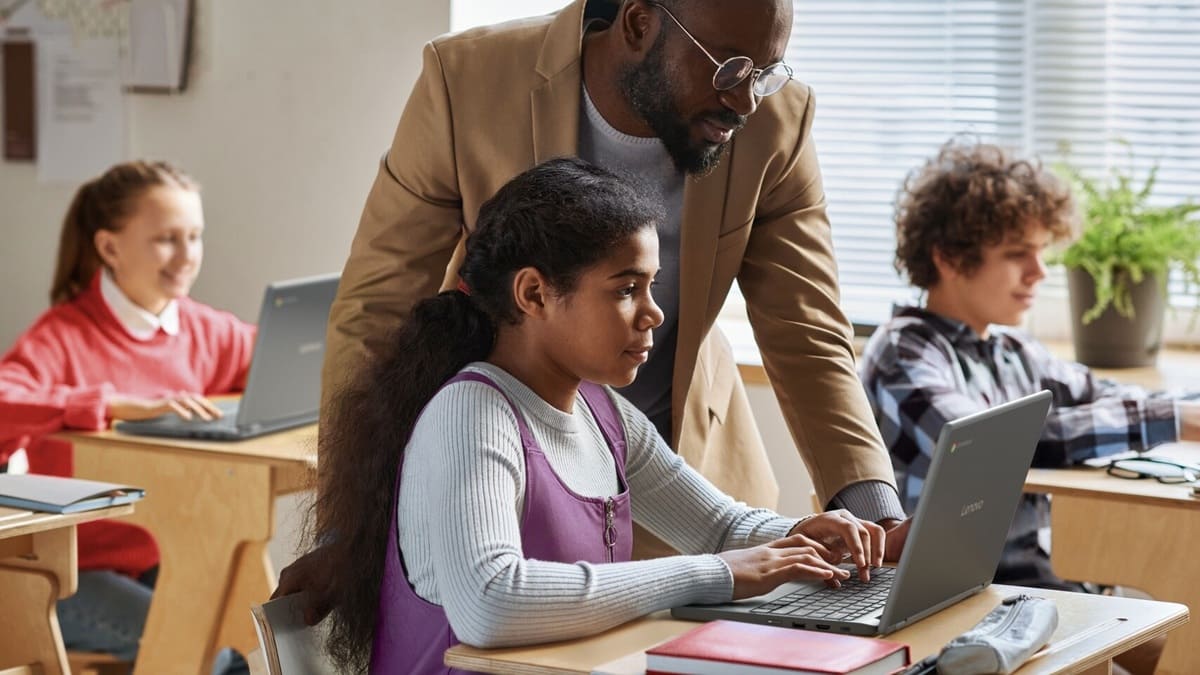 Lenovo amplía su gama de Chromebooks educativos con foco en IA, durabilidad y gestión