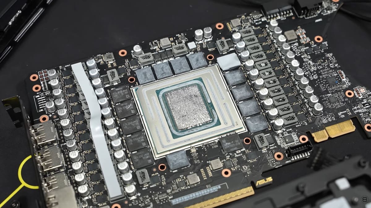 ASUS habría modificado el uso de metal líquido en la ROG Matrix RTX 5090 tras un posible problema de calidad