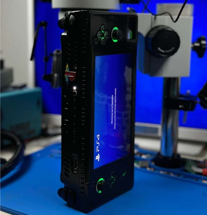 PS4 Slim portátil: un modder convierte la consola de Sony en una handheld con OLED de 7 pulgadas